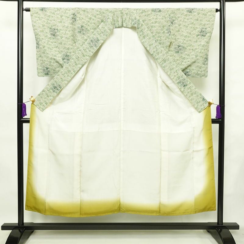 小紋 しつけ糸付き 縮緬 総柄 正絹 花柄 袷仕立て 身丈150.5cm 裄丈64cm 着物 緑・うぐいす色_画像3