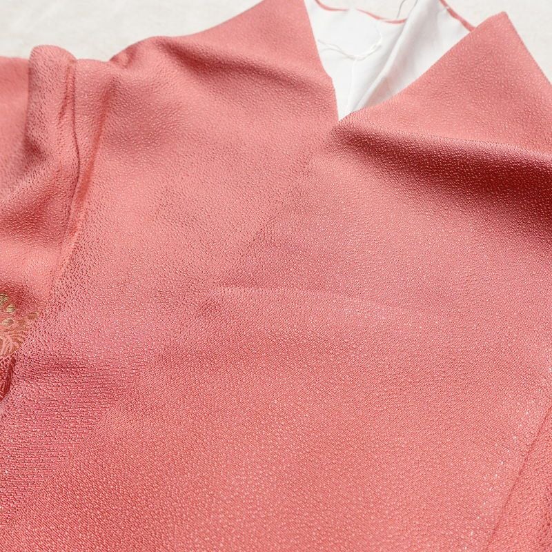 小紋 良品 一つ紋付き 付下小紋 五三の桐 桐 正絹 家紋柄 袷仕立て 身丈162cm 裄丈67cm 一部しつけ糸付き 金糸 着物 ピンク_画像18