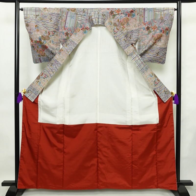 小紋 良品 紬地 しつけ糸付き 正絹 古典柄 袷仕立て 身丈164cm 裄丈66cm 金彩 着物 青・紺_画像3