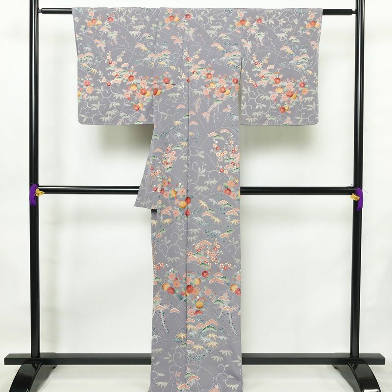 訪問着 良品 しつけ糸付き 正絹 木の葉・植物柄 袷仕立て 身丈165.5cm 裄丈66.5cm 共八掛 金彩 フォーマル 着物 紫・藤色_画像2