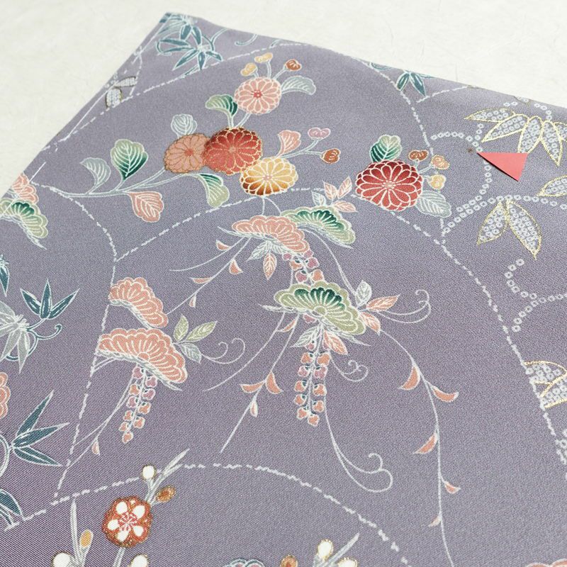 訪問着 良品 しつけ糸付き 正絹 木の葉・植物柄 袷仕立て 身丈165.5cm 裄丈66.5cm 共八掛 金彩 フォーマル 着物 紫・藤色_画像18