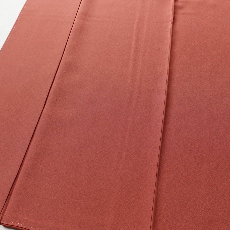 色無地 良品 落款入り 縮緬 一つ紋付き 正絹 無地 袷仕立て 身丈166cm 裄丈67.5cm 一部しつけ糸付き ピンク_画像4