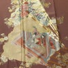 色留袖 美品 金駒刺繍 一つ紋付き 正絹 人物・動物柄 袷仕立て 身丈158cm 裄丈65cm 箔 刺繍 一部しつけ糸付き 金糸 フォーマル 扇子 着物 茶_画像6