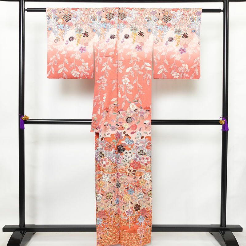 訪問着 美品 正絹 花柄 袷仕立て 身丈158.5cm 裄丈65cm 箔 金彩 フォーマル 華やか 着物 ピンク_画像2