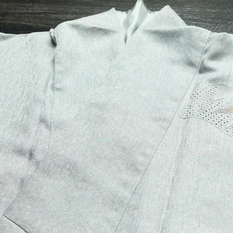 付け下げ 美品 スワトウ刺繍 正絹 木の葉・植物柄 袷仕立て 身丈159cm 裄丈65.5cm 刺繍 一部しつけ糸付き フォーマル 着物 青・紺_画像16