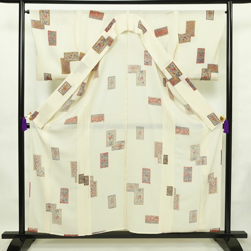 盛夏 良品 夏用 小紋 絽 正絹 幾何学柄・抽象柄 単衣仕立て 身丈157cm 裄丈65.5cm 着物 クリーム_画像3