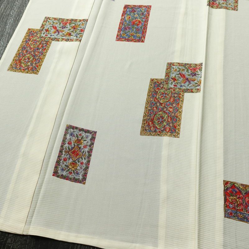 盛夏 良品 夏用 小紋 絽 正絹 幾何学柄・抽象柄 単衣仕立て 身丈157cm 裄丈65.5cm 着物 クリーム_画像4