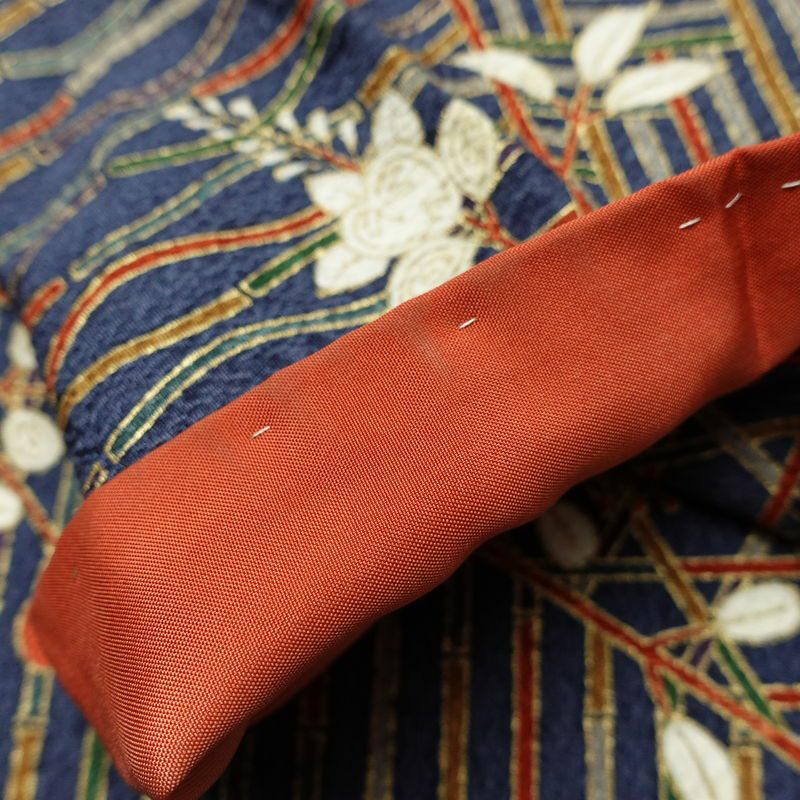 小紋 三田村環 落款入り 総柄 正絹 古典柄 袷仕立て 身丈165.5cm 裄丈70.5cm 菊 金彩 着物 青・紺_画像12