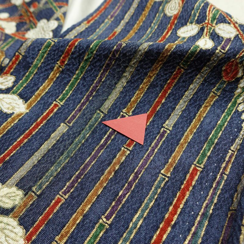 小紋 三田村環 落款入り 総柄 正絹 古典柄 袷仕立て 身丈165.5cm 裄丈70.5cm 菊 金彩 着物 青・紺_画像15