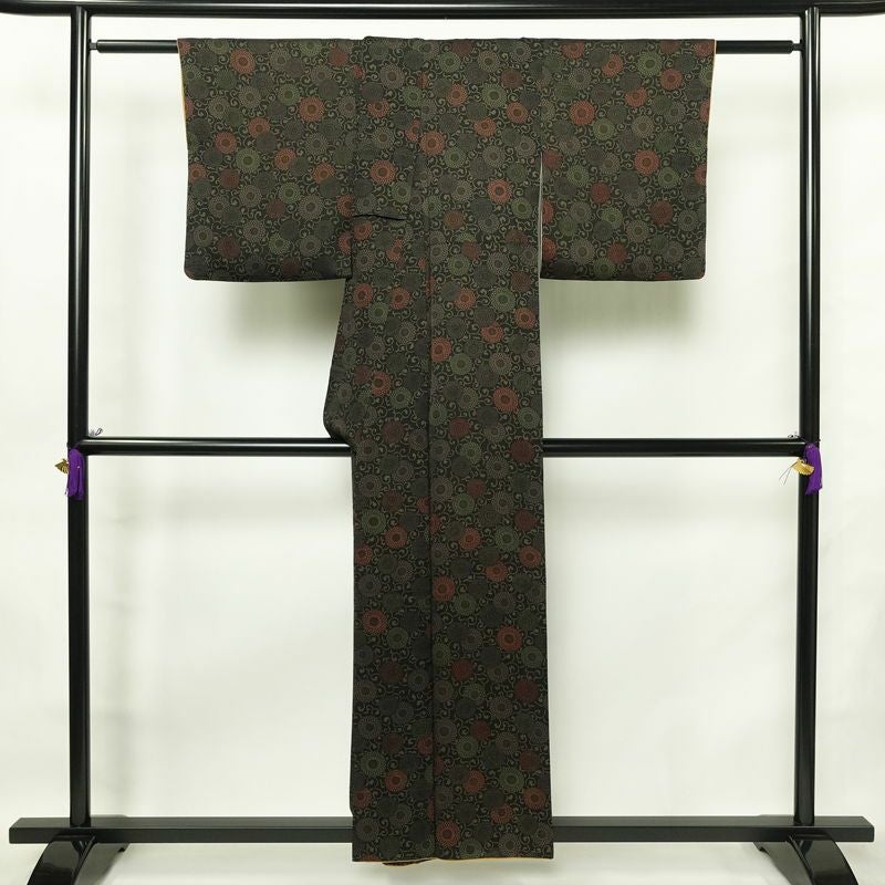 小紋 良品 総柄 正絹 花柄 袷仕立て 身丈156cm 裄丈65cm 菊 着物 黒_画像2