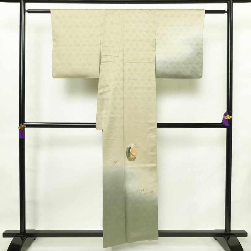 付け下げ 正絹 その他の柄 袷仕立て 身丈156cm 裄丈65.5cm 刺繍 金糸 フォーマル 着物 緑・うぐいす色_画像2