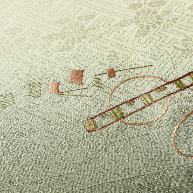 付け下げ 正絹 その他の柄 袷仕立て 身丈156cm 裄丈65.5cm 刺繍 金糸 フォーマル 着物 緑・うぐいす色_画像10