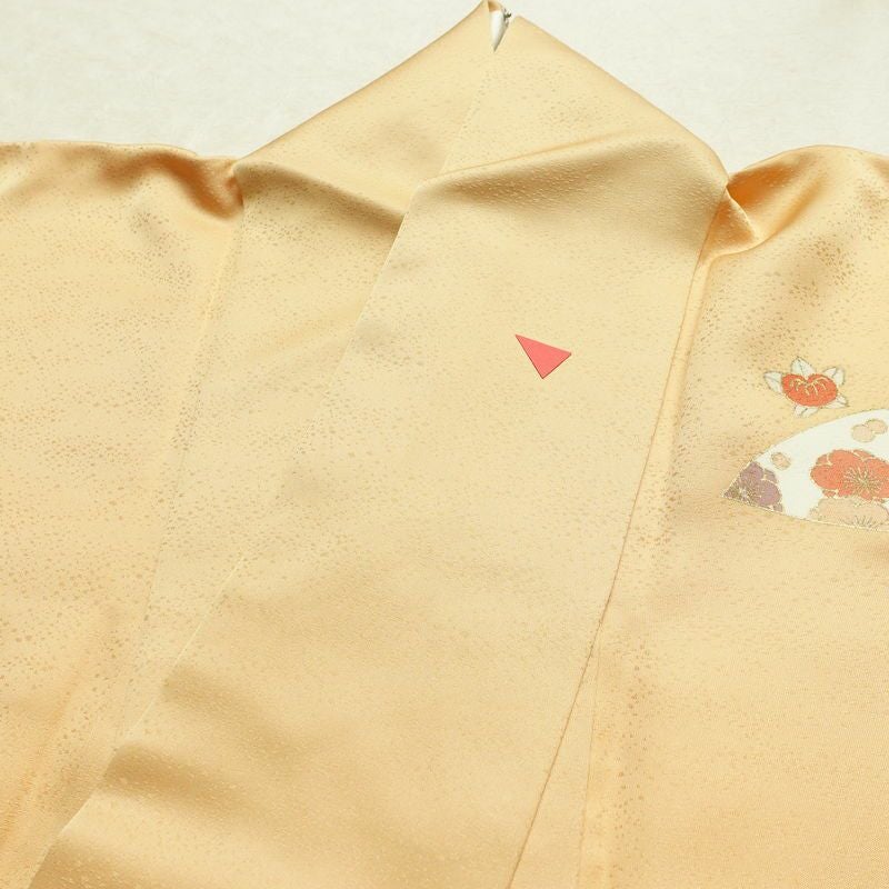 付け下げ 良品 落款入り 金駒刺繍 正絹 古典柄 袷仕立て 身丈163cm 裄丈66.5cm 箔 刺繍 金彩 フォーマル 着物 扇子 黄・黄土色_画像17