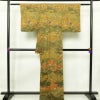小紋 良品 しつけ糸付き 総柄 付下小紋 正絹 木の葉・植物柄 袷仕立て 身丈165.5cm 裄丈65.5cm 金彩 着物 黄・黄土色_画像2