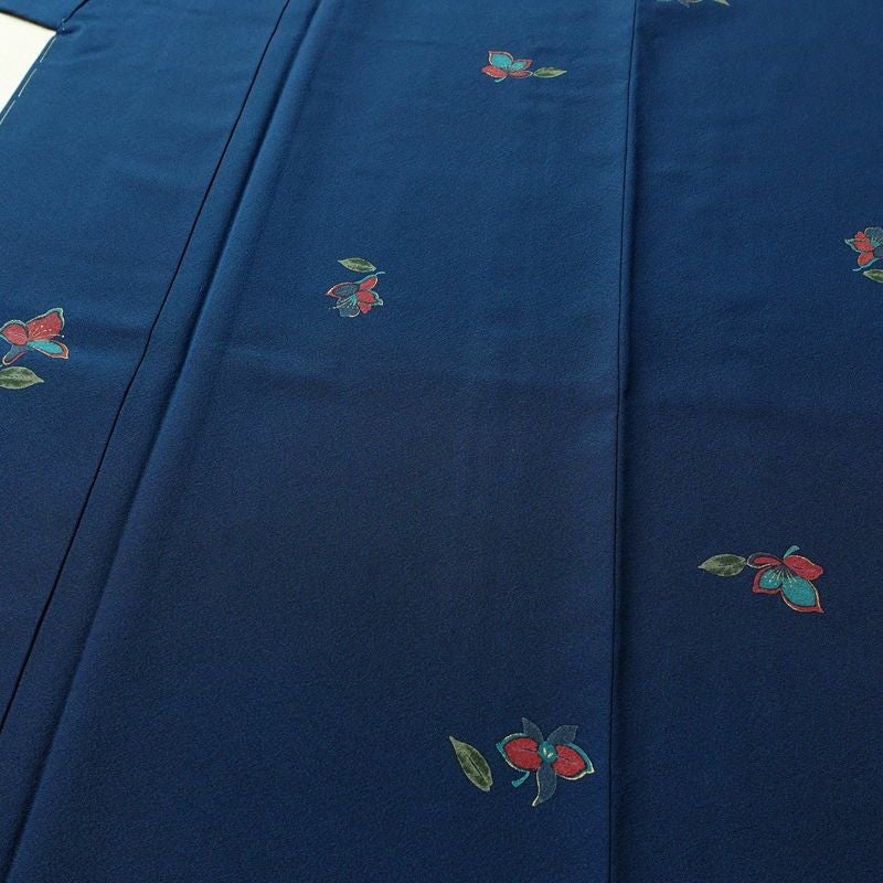 小紋 しつけ糸付き 縮緬 飛び柄 正絹 花柄 袷仕立て 身丈172cm 裄丈69cm 金彩 着物 青・紺_画像5