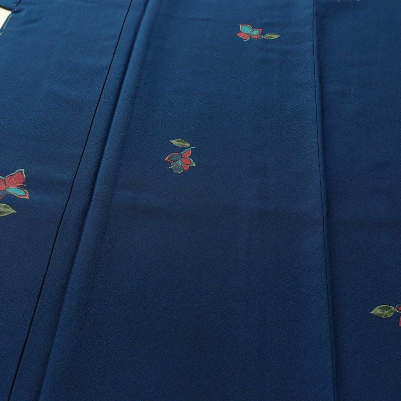 小紋 しつけ糸付き 縮緬 飛び柄 正絹 花柄 袷仕立て 身丈172cm 裄丈69cm 金彩 着物 青・紺_画像7