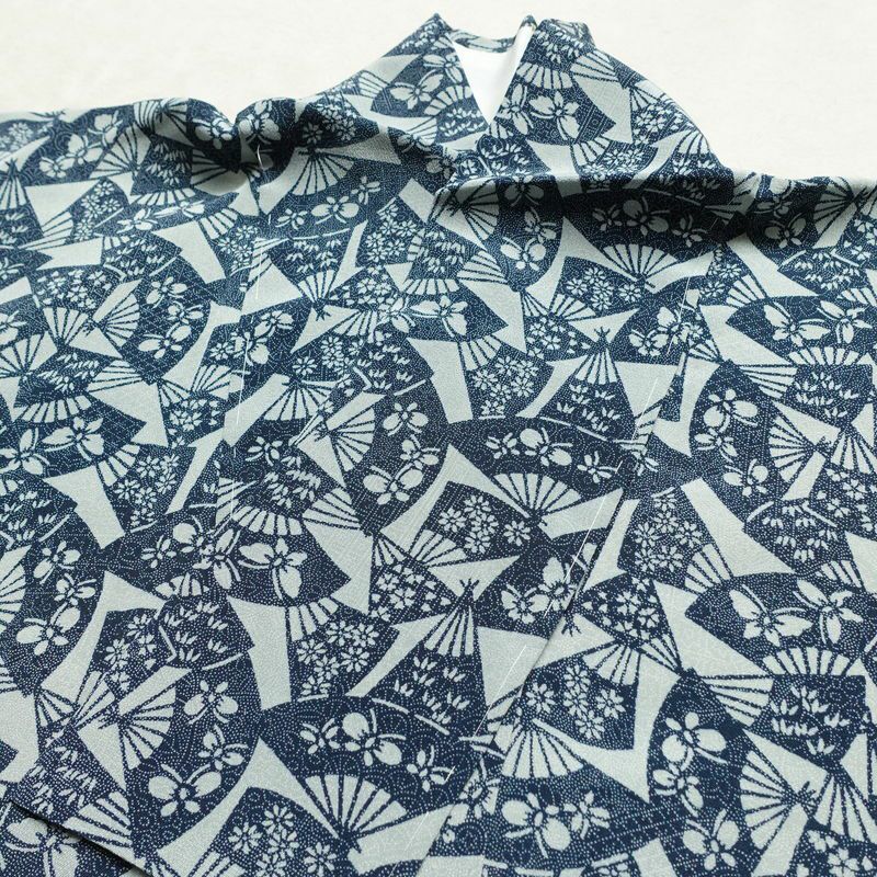 小紋 縮緬 総柄 正絹 古典柄 袷仕立て 身丈160.5cm 裄丈62.5cm 一部しつけ糸付き 扇子 着物 青・紺_画像18