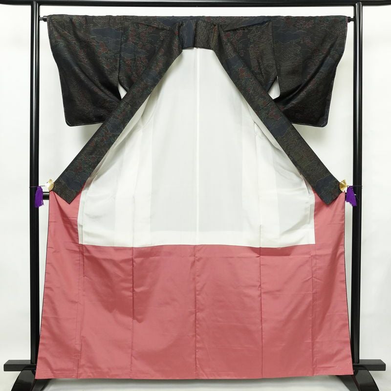 大島紬 良品 しつけ糸付き 正絹 証紙なし 風景柄 袷仕立て 身丈164cm 裄丈65cm 着物 多色使い_画像3