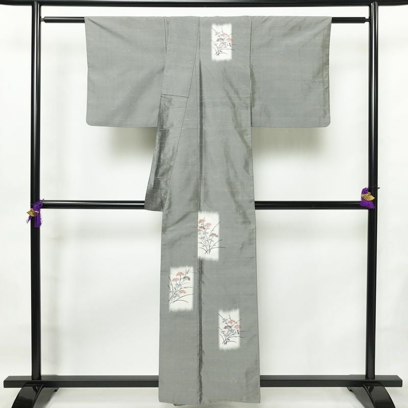 付け下げ 良品 紬地 正絹 木の葉・植物柄 袷仕立て 身丈157.5cm 裄丈64cm 着物 グレー_画像2
