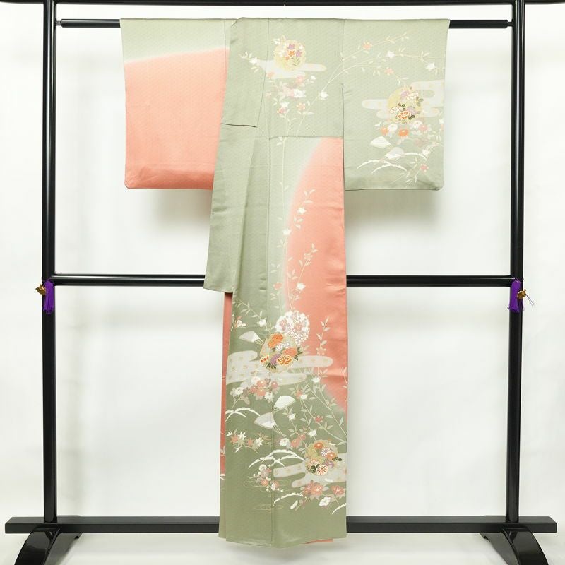 訪問着 美品 金駒刺繍 綸子 正絹 古典柄 袷仕立て 身丈155cm 裄丈63cm 箔 共八掛 金彩 フォーマル 着物 緑・うぐいす色_画像2