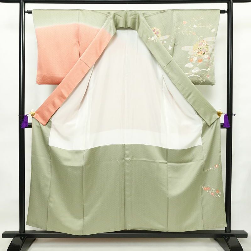 訪問着 美品 金駒刺繍 綸子 正絹 古典柄 袷仕立て 身丈155cm 裄丈63cm 箔 共八掛 金彩 フォーマル 着物 緑・うぐいす色_画像3