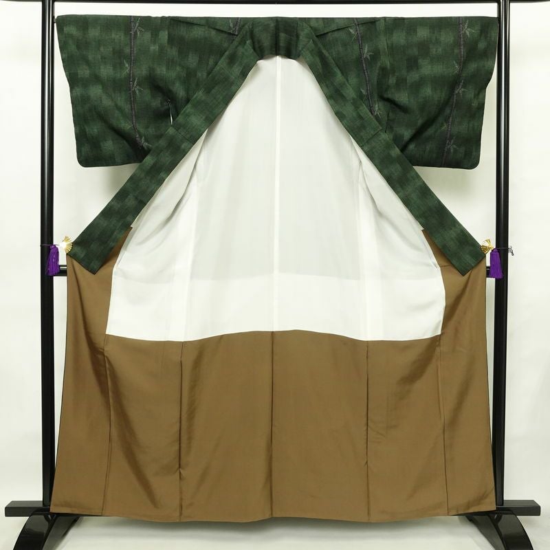 紬 良品 正絹 木の葉・植物柄 袷仕立て 身丈161cm 裄丈68cm 着物 緑・うぐいす色_画像3