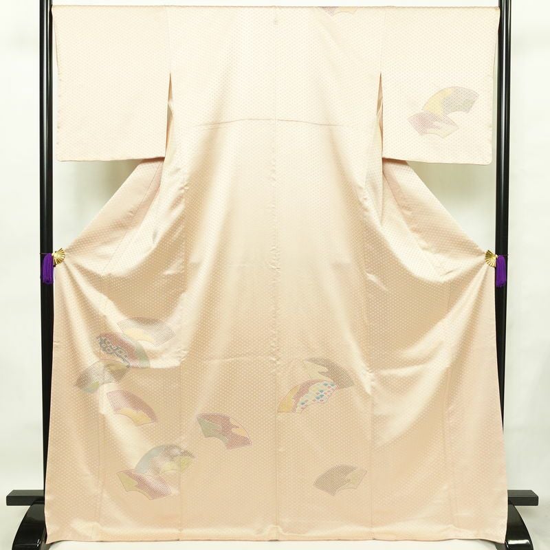 付け下げ 良品 しつけ糸付き 一つ紋付き 正絹 古典柄 袷仕立て 身丈170.5cm 裄丈68cm 箔 フォーマル 着物 扇面 ピンク_画像1