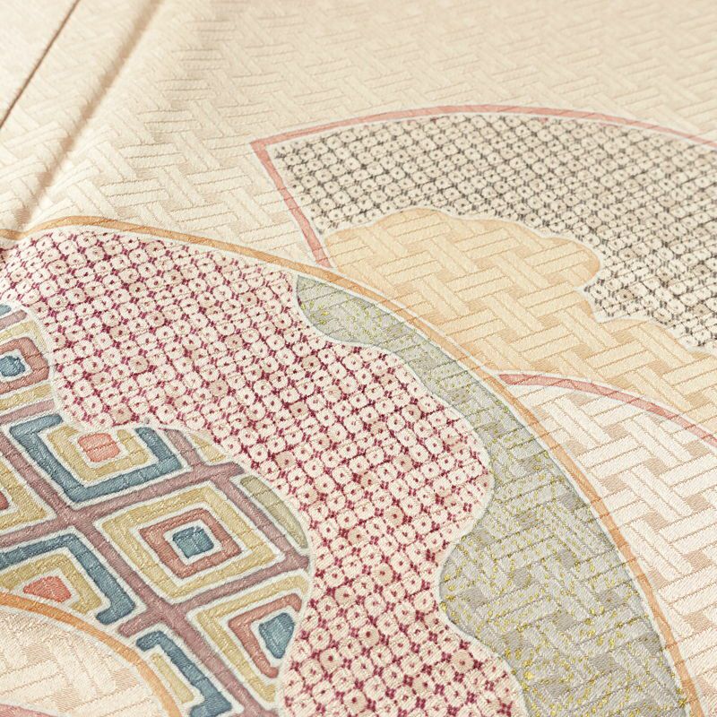 付け下げ 良品 しつけ糸付き 一つ紋付き 正絹 古典柄 袷仕立て 身丈170.5cm 裄丈68cm 箔 フォーマル 着物 扇面 ピンク_画像7