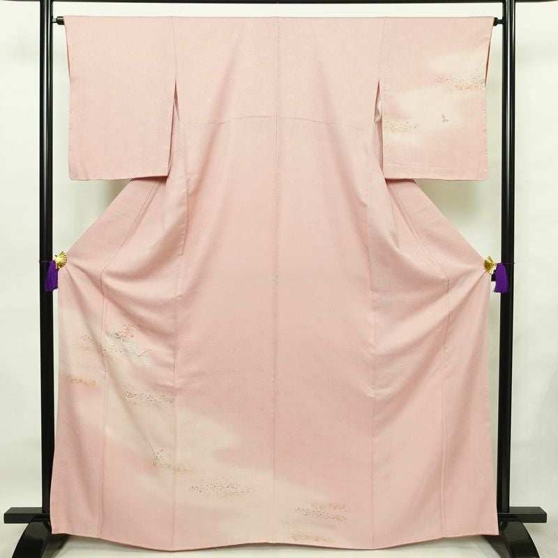 付け下げ 良品 しつけ糸付き 綸子 一つ紋付き 正絹 木の葉・植物柄 袷仕立て 身丈165cm 裄丈65cm 箔 刺繍 フォーマル 着物 ピンク_画像1