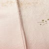 付け下げ 良品 しつけ糸付き 綸子 一つ紋付き 正絹 木の葉・植物柄 袷仕立て 身丈165cm 裄丈65cm 箔 刺繍 フォーマル 着物 ピンク_画像11