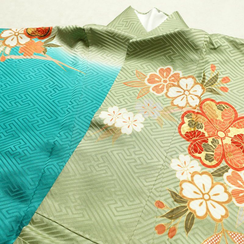 振袖 良品 金駒刺繍 セット品 長襦袢 正絹 古典柄 袷仕立て 身丈166.5cm 裄丈69cm 箔 フォーマル 着物 松 蝶 緑・うぐいす色_画像16