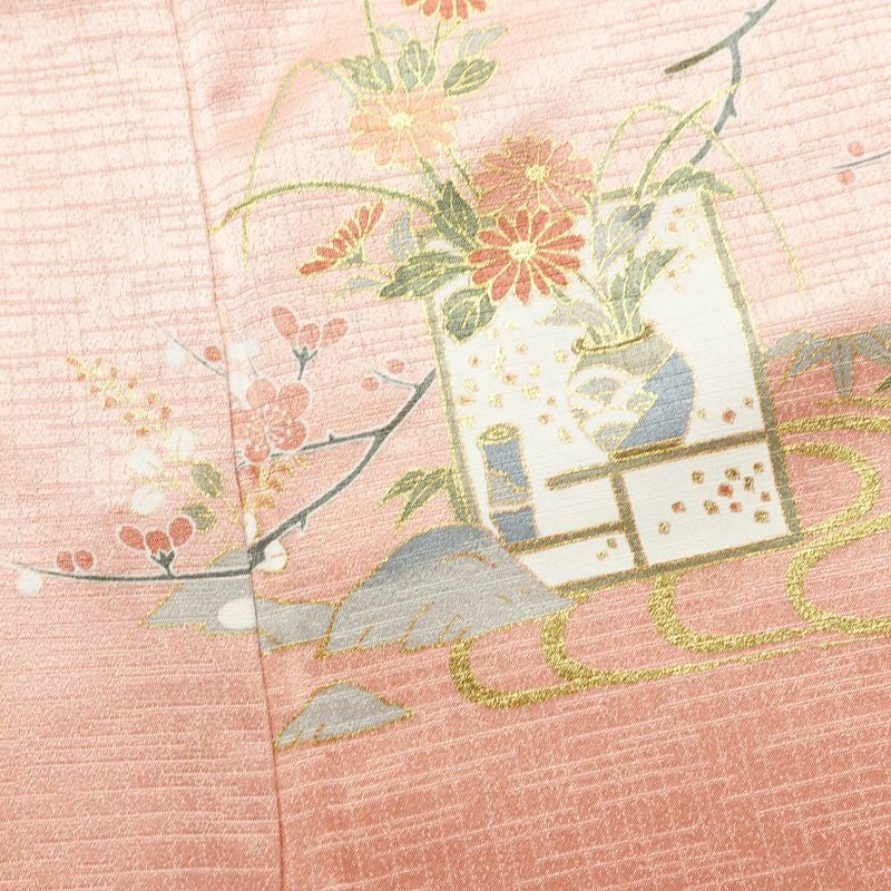 訪問着 良品 綸子 正絹 古典柄 袷仕立て 身丈158cm 裄丈65cm 箔 フォーマル 着物 ピンク_画像18