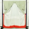 付け下げ 良品 落款入り 金駒刺繍 縮緬 正絹 古典柄 袷仕立て 身丈163cm 裄丈66cm 箔 一部しつけ糸付き フォーマル 着物 緑・うぐいす色_画像3
