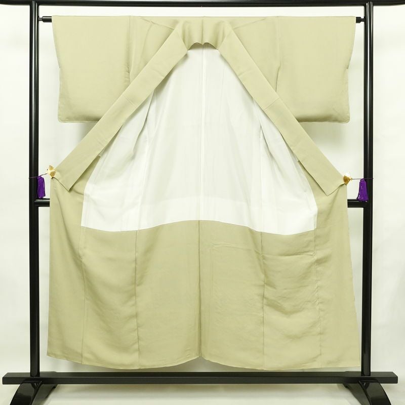 色留袖 良品 葉月物語絵巻 しつけ糸付き 一つ紋付き 正絹 人物・動物柄 袷仕立て 身丈151.5cm 裄丈63.5cm 箔 フォーマル 着物 緑・うぐいす色_画像3