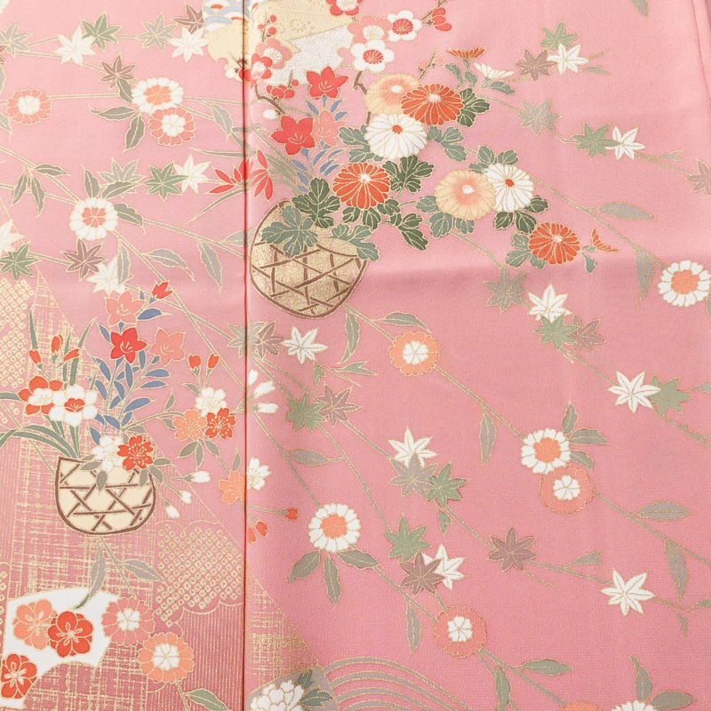 訪問着 美品 しつけ糸付き 正絹 古典柄 袷仕立て 身丈161cm 裄丈63cm 箔 金彩 菊 フォーマル 着物 ピンク_画像6