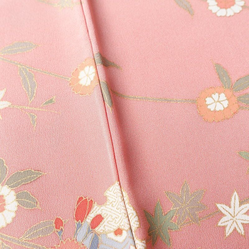 訪問着 美品 しつけ糸付き 正絹 古典柄 袷仕立て 身丈161cm 裄丈63cm 箔 金彩 菊 フォーマル 着物 ピンク_画像10