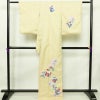 付け下げ 良品 紬地 正絹 花柄 袷仕立て 身丈167cm 裄丈66.5cm 着物 クリーム_画像2