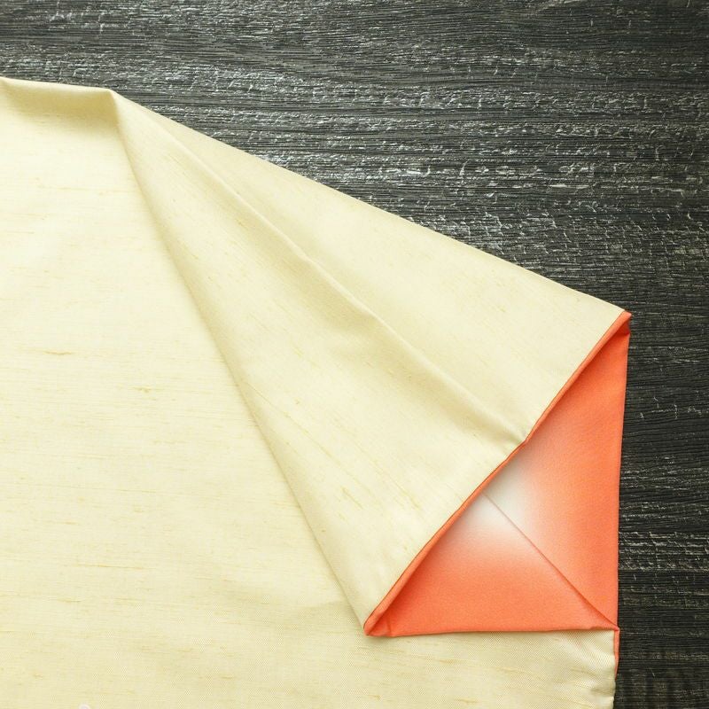 付け下げ 良品 紬地 正絹 花柄 袷仕立て 身丈167cm 裄丈66.5cm 着物 クリーム_画像15