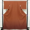 色無地 美品 しつけ糸付き 縮緬 一つ紋付き 正絹 その他の柄 袷仕立て 身丈167cm 裄丈66cm 共八掛 着物 茶_画像1