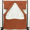 色無地 美品 しつけ糸付き 縮緬 一つ紋付き 正絹 その他の柄 袷仕立て 身丈167cm 裄丈66cm 共八掛 着物 茶_画像3