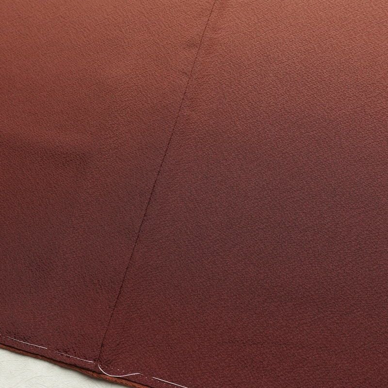 色無地 美品 しつけ糸付き 縮緬 一つ紋付き 正絹 その他の柄 袷仕立て 身丈167cm 裄丈66cm 共八掛 着物 茶_画像12