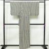 紬 良品 しつけ糸付き 正絹 縞柄・線柄 袷仕立て 身丈159.5cm 裄丈65.5cm 着物 グレー_画像2