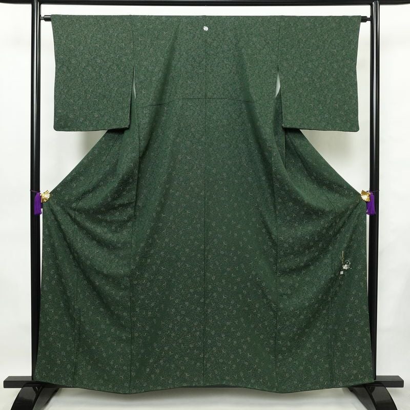 色無地 落款入り 一つ紋付き 正絹 木の葉・植物柄 袷仕立て 身丈159.5cm 裄丈64cm 着物 緑・うぐいす色_画像1