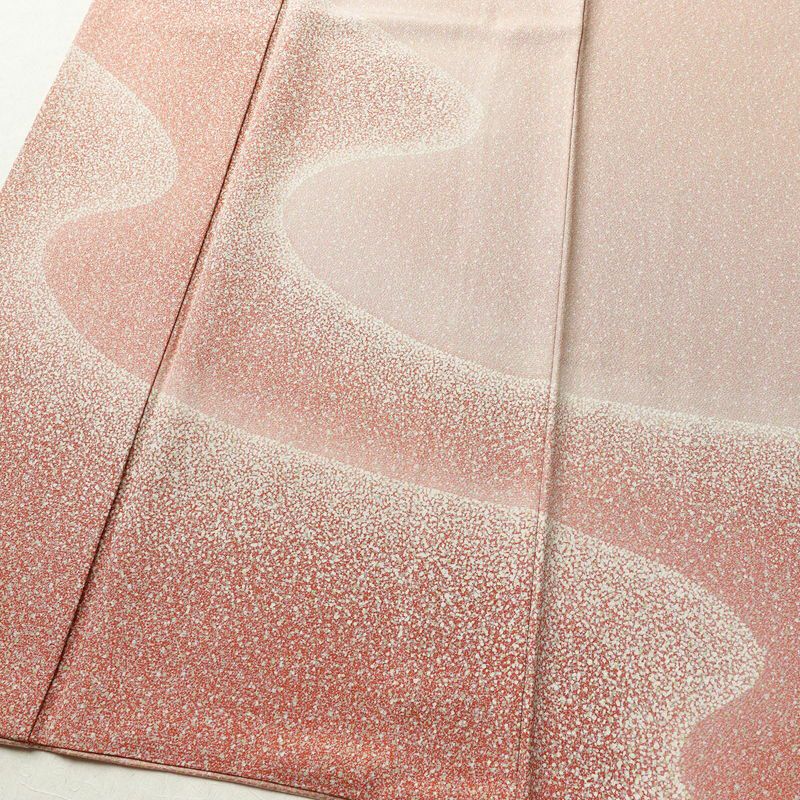 付け下げ 良品 縮緬 正絹 流水・波柄 袷仕立て 身丈169.5cm 裄丈69cm 共八掛 フォーマル 着物 ピンク_画像4