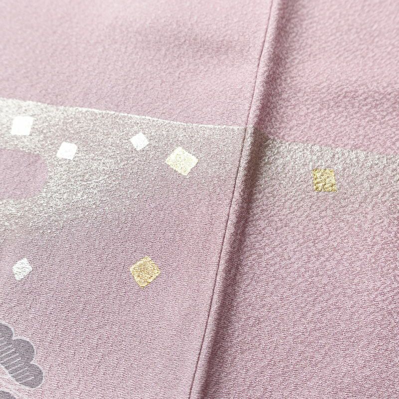 付け下げ 良品 正絹 風景柄 袷仕立て 身丈159.5cm 裄丈65.5cm 箔 一部しつけ糸付き フォーマル 着物 紫・藤色_画像9