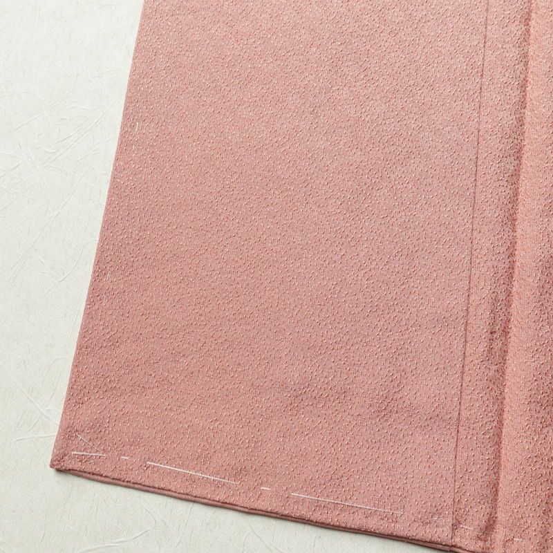 色無地 しつけ糸付き 正絹 その他の柄 袷仕立て 身丈154.5cm 裄丈66cm フォーマル 着物 ピンク_画像9