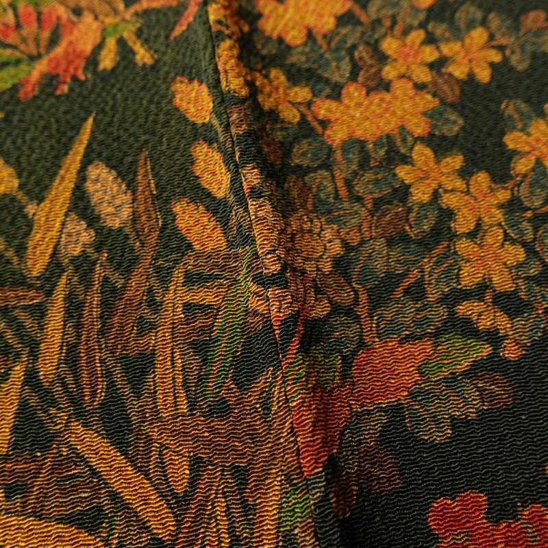 小紋 付下小紋 良品 しつけ糸付き 縮緬 正絹 人物・動物柄 袷仕立て 身丈158cm 裄丈65.5cm 着物 緑・うぐいす色_画像10