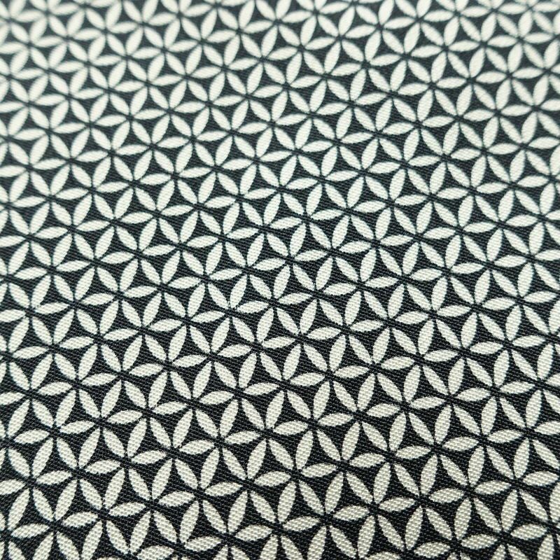 小紋 正絹 古典柄 袷仕立て 身丈156cm 裄丈64cm 着物 黒_画像7