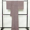 小紋 しつけ糸付き 縮緬 正絹 木の葉・植物柄 袷仕立て 身丈166.5cm 裄丈66cm 着物 紫・藤色_画像2