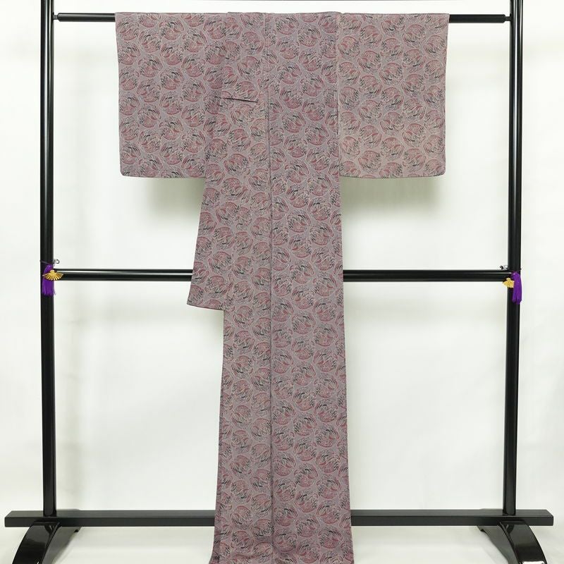 小紋 しつけ糸付き 縮緬 正絹 木の葉・植物柄 袷仕立て 身丈166.5cm 裄丈66cm 着物 紫・藤色_画像2